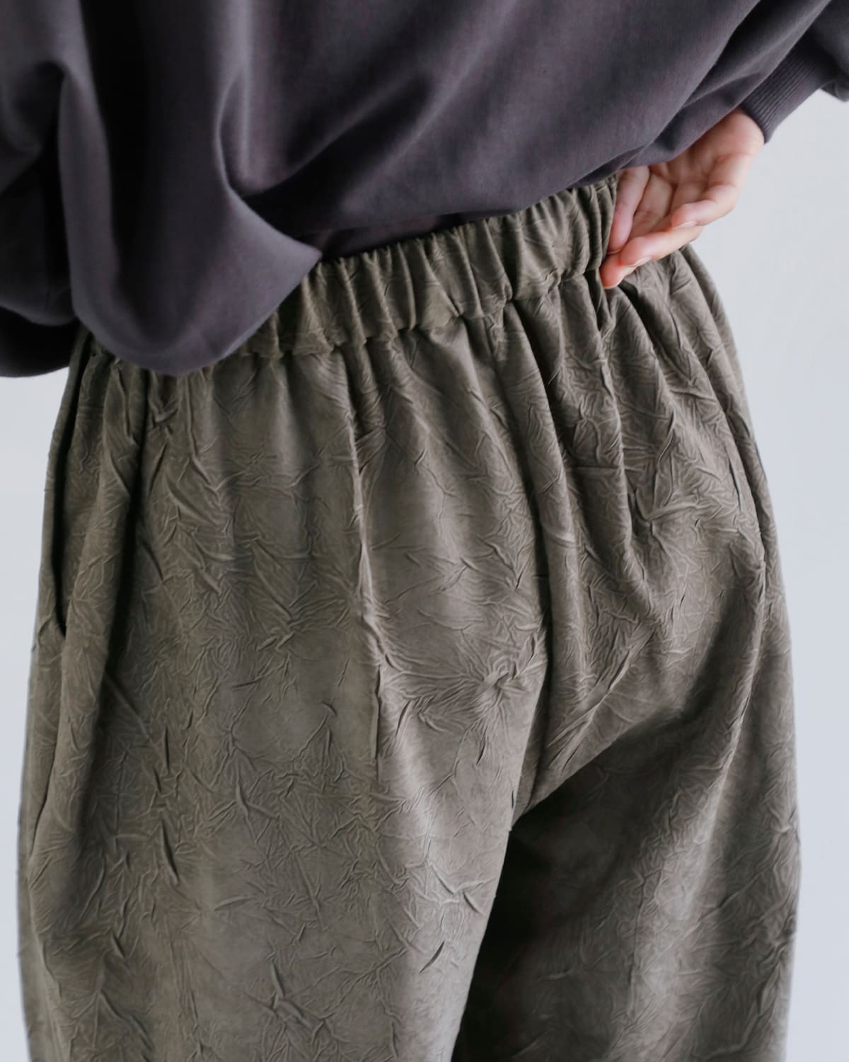 CHIGNON(シニヨン)スエードライクワッシャーパンツ 3754-035mk