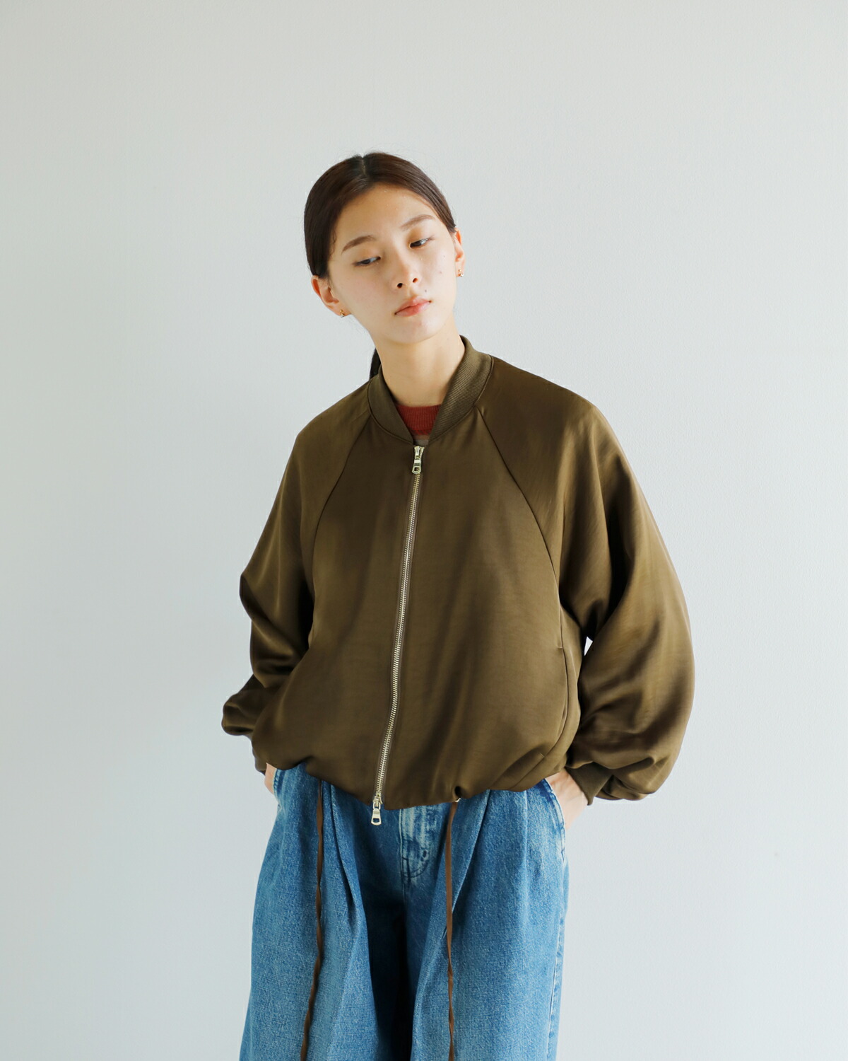 新品未使用【CHIGNON/シニヨン】フェイクレザージャケット CHIGNON シニヨン サテン ボリューム ブルゾン 4654-033mk-ms
