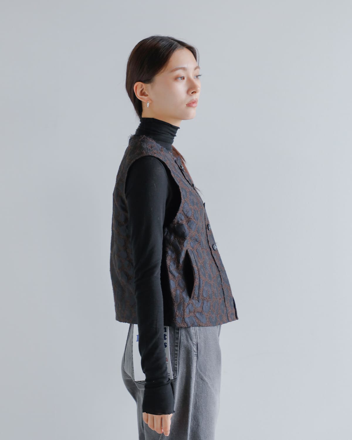anuke(アンヌーク)レオパードジャガードベスト “Leopard Jacquard Vest” 62520111