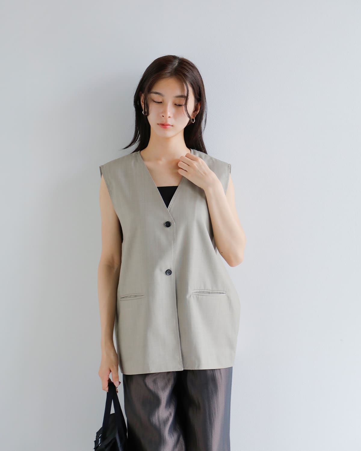 美品⭐︎マークアンドロナ　レディース ブラック Vネック MARK & LONA｜マークアンドロナ（レディース）の通販 - ZOZOTOWN