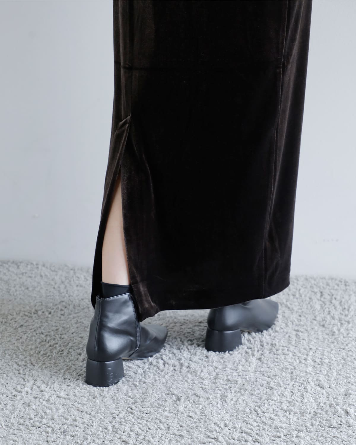 anuke(アンヌーク)ベロアUネックワンピース “Velour Uneck Onepiece” 62520314