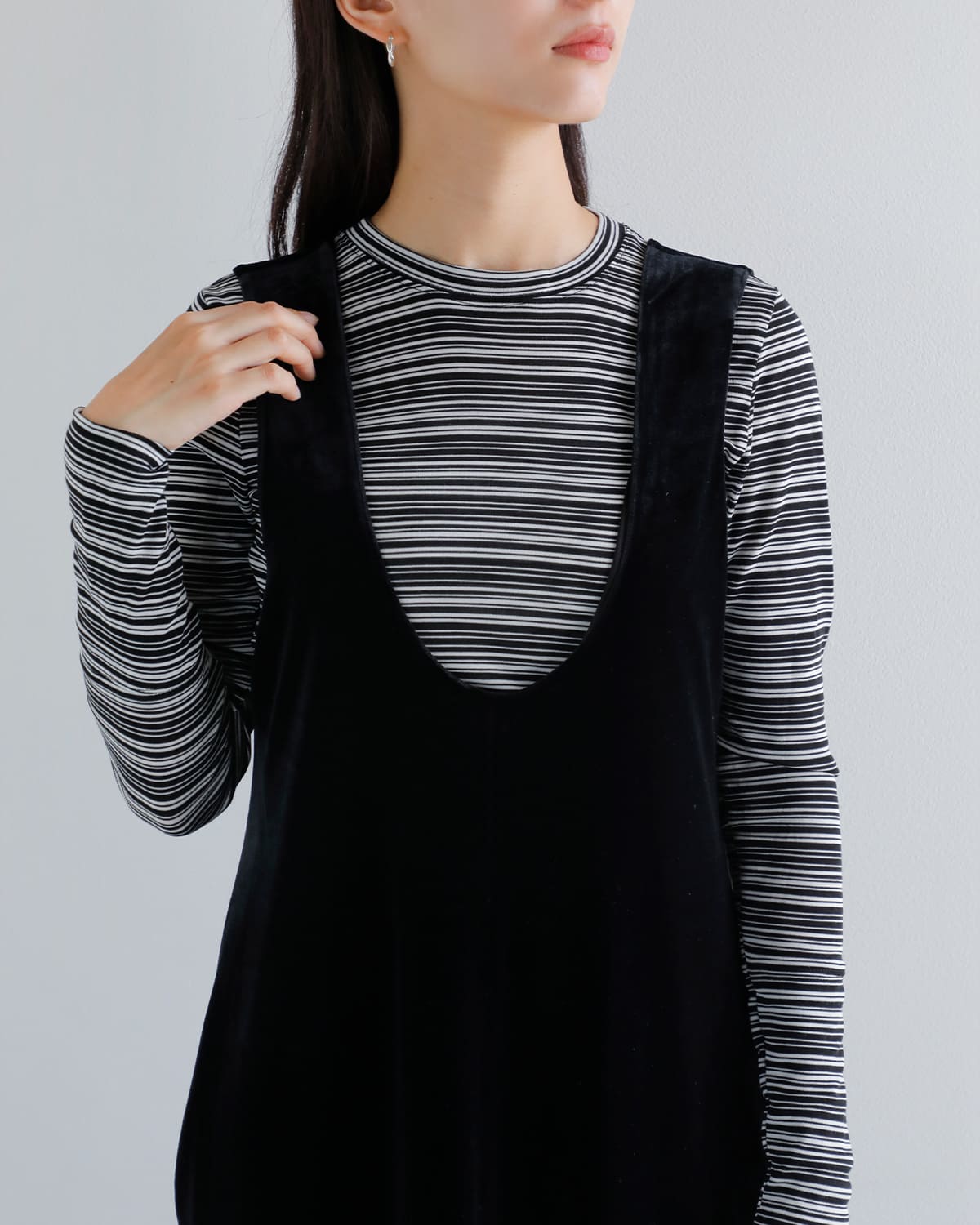 anuke(アンヌーク)ベロアUネックワンピース “Velour Uneck Onepiece” 62520314