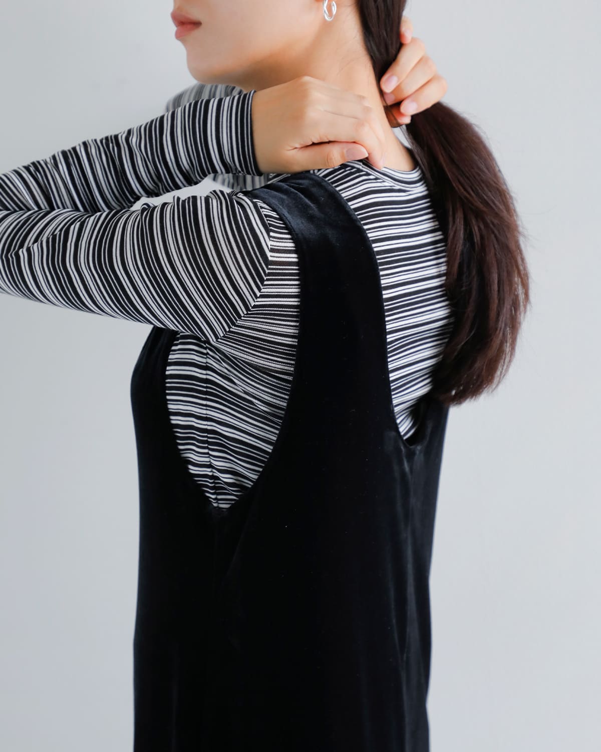 anuke(アンヌーク)ベロアUネックワンピース “Velour Uneck Onepiece” 62520314