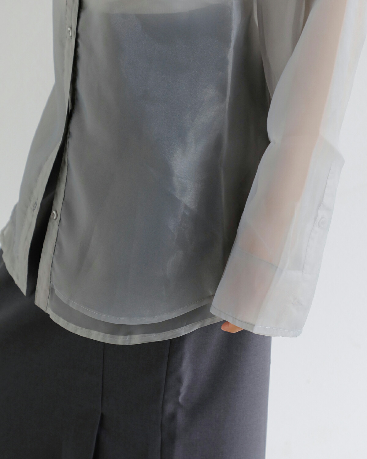 anuke(アンヌーク)シアーレイヤードシャツ “Sheer Layered Shirts” 62520419