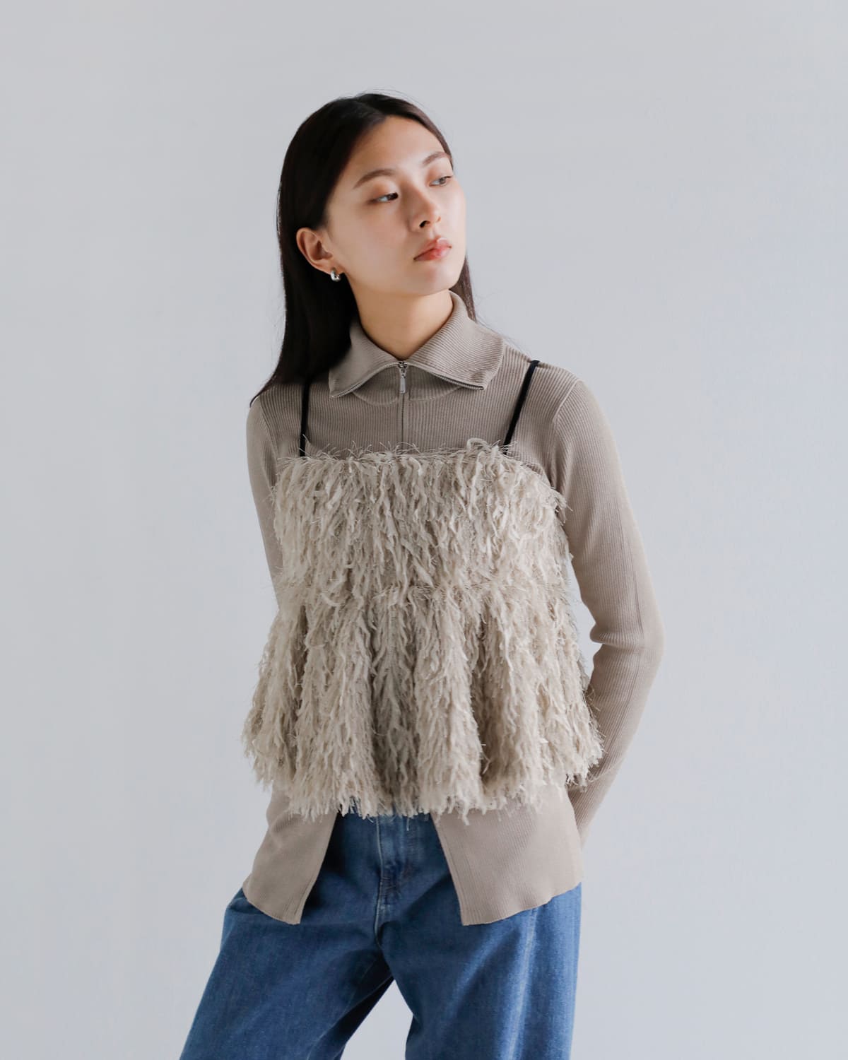 anuke(アンヌーク)パックオープンフェザーキャミソール “Backopen Feather Camisole” 62520426