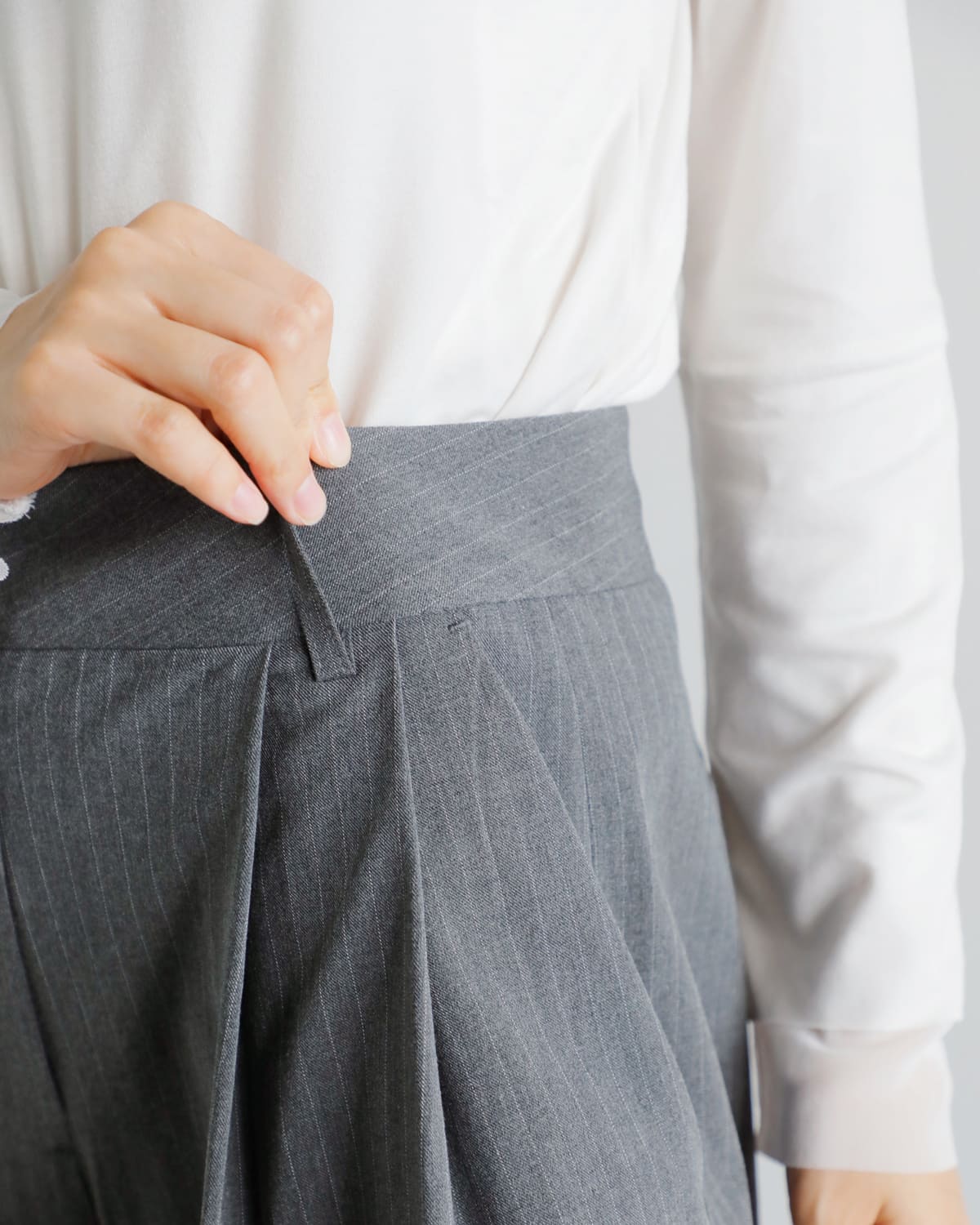 anuke(アンヌーク)ヘザーストレッチダブルタックワイドパンツ “Heather Stretch Pants” 62520706