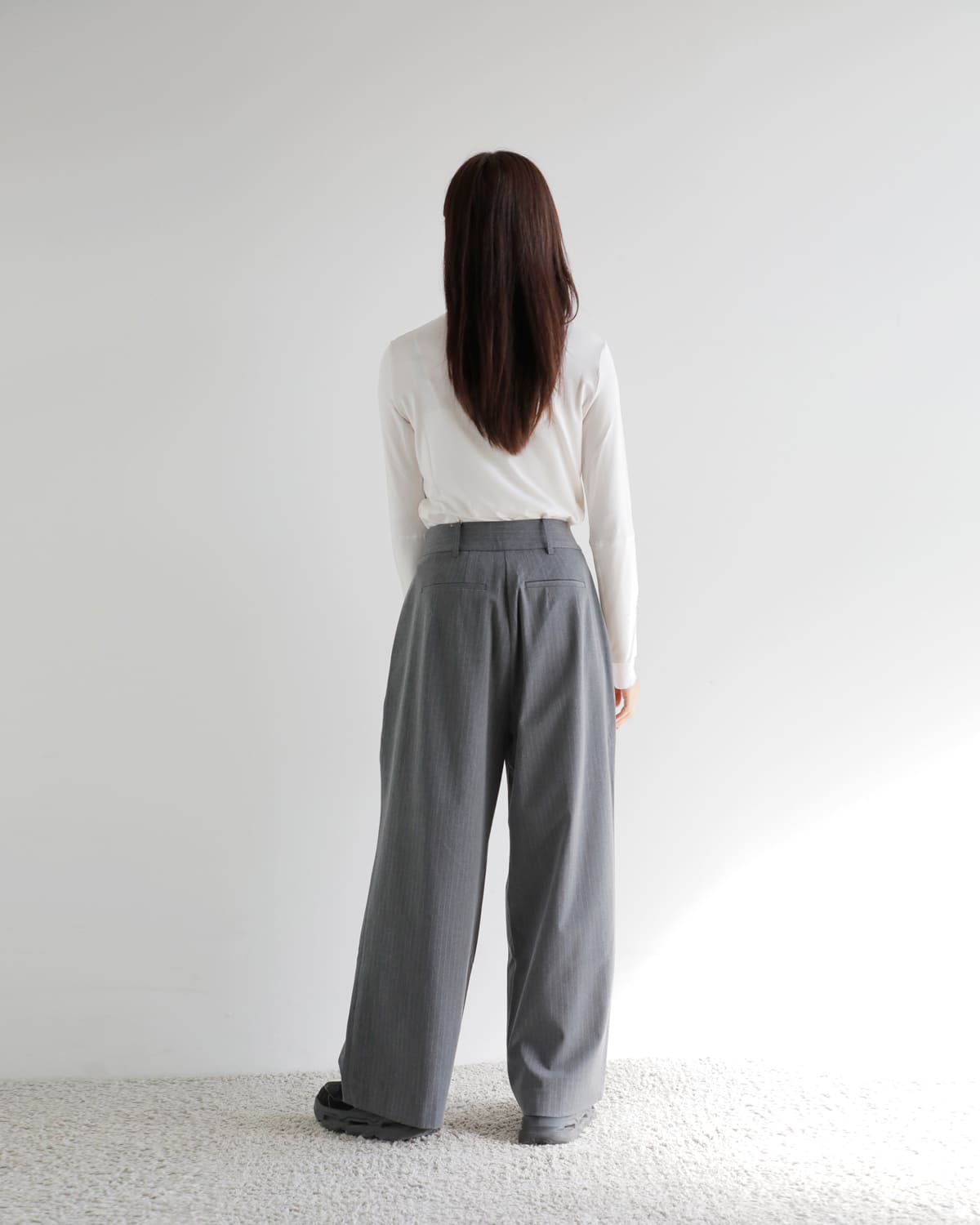anuke(アンヌーク)ヘザーストレッチダブルタックワイドパンツ “Heather Stretch Pants” 62520706