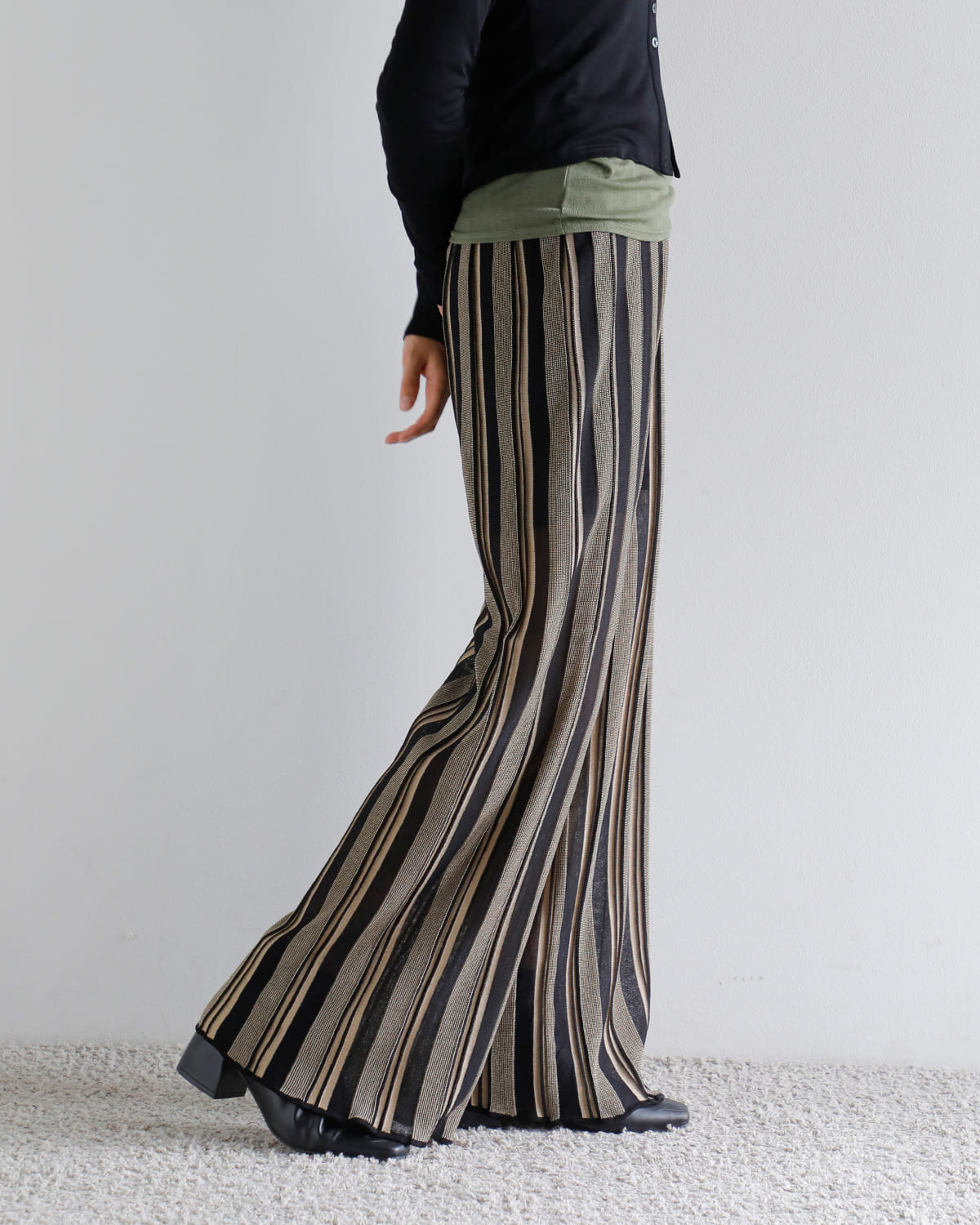 anuke(アンヌーク)ストライプニットパンツ “Stripe Knit Pants” 62520709