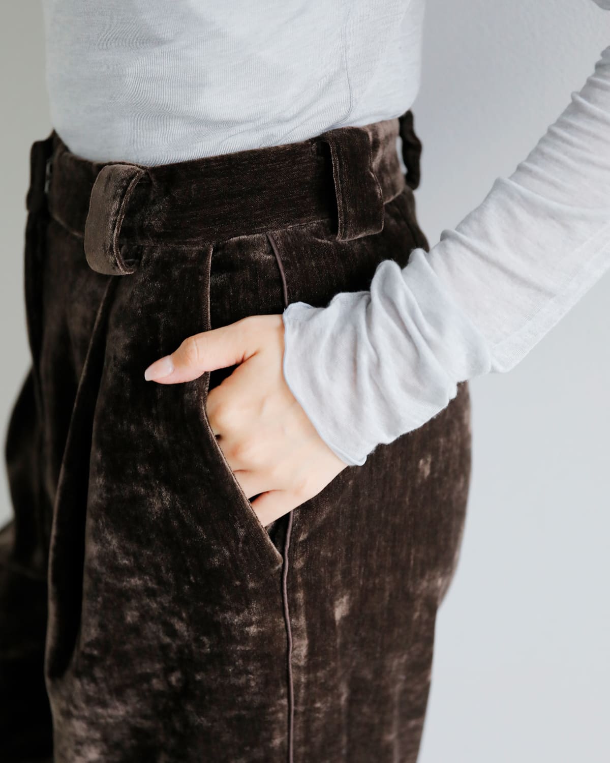 anuke(アンヌーク)ベルベットワイドパンツ “Velvet Wide Pants” 62520712