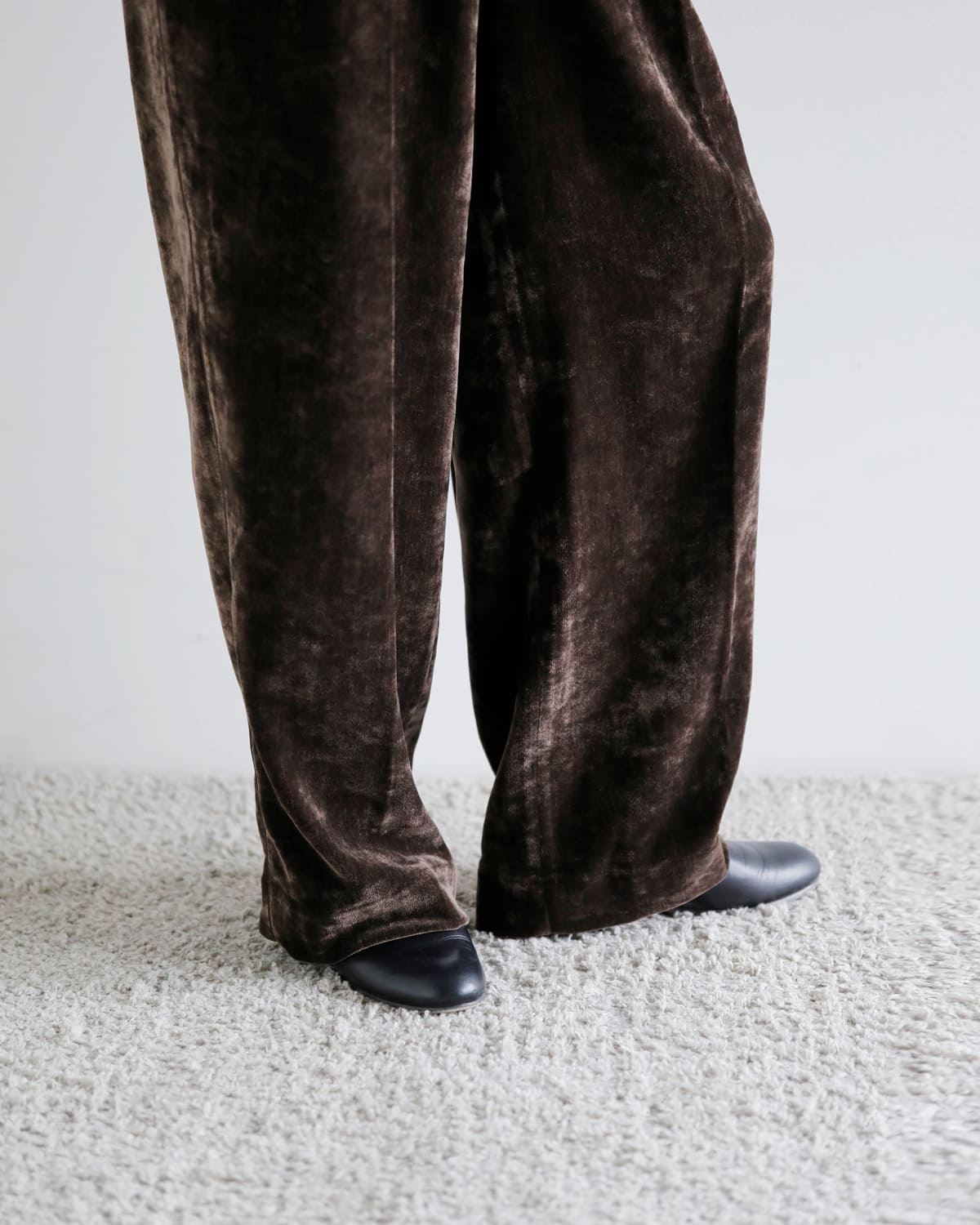 anuke(アンヌーク)ベルベットワイドパンツ “Velvet Wide Pants” 62520712