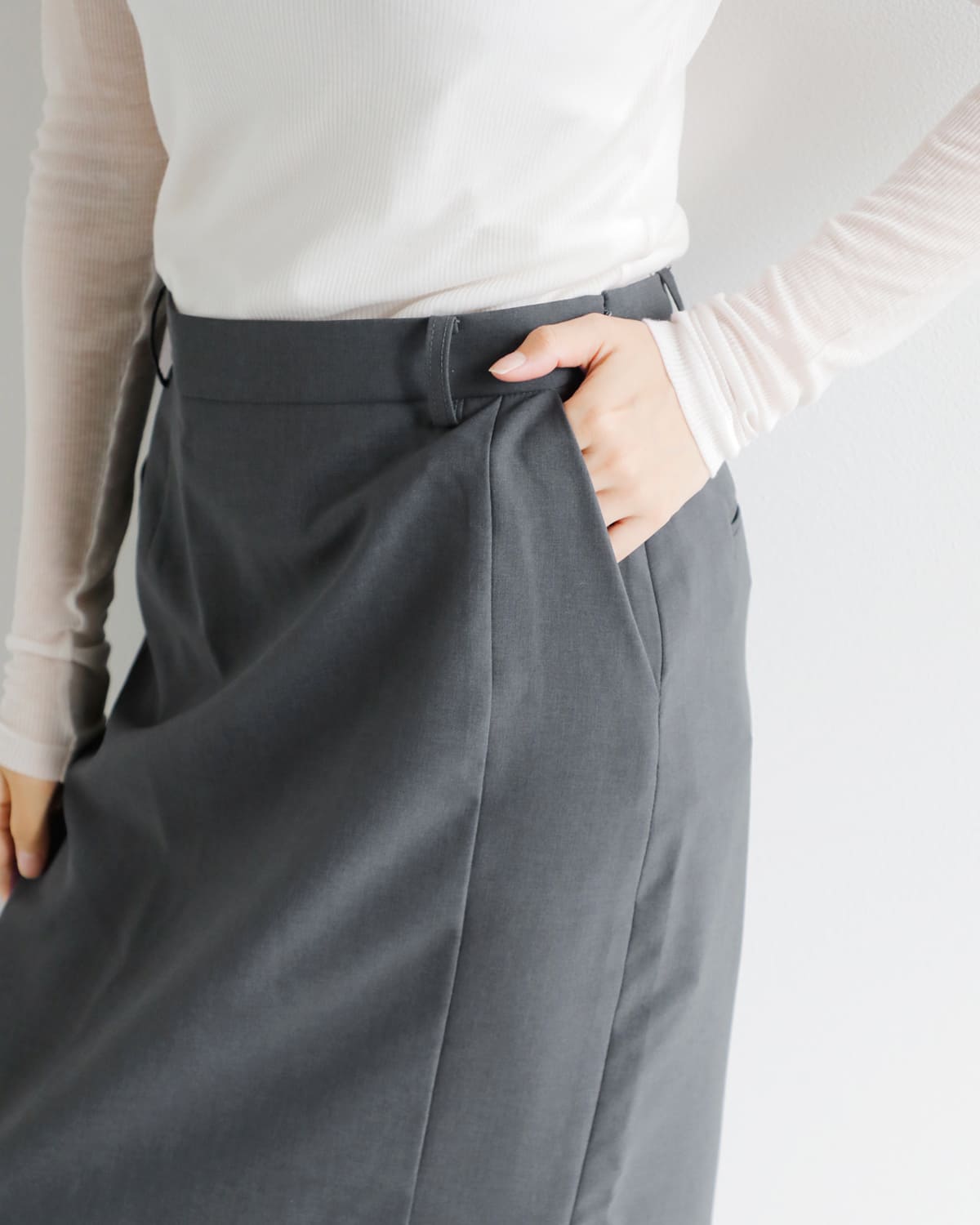 anuke(アンヌーク)ヘザーストレッチミドルスカート “Heather Stretch Middleskirt” 62520801