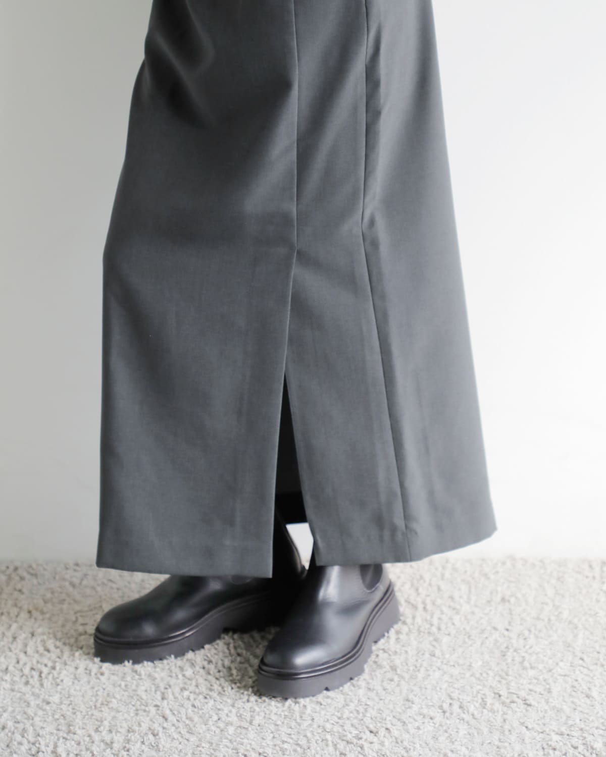 anuke(アンヌーク)ヘザーストレッチミドルスカート “Heather Stretch Middleskirt” 62520801