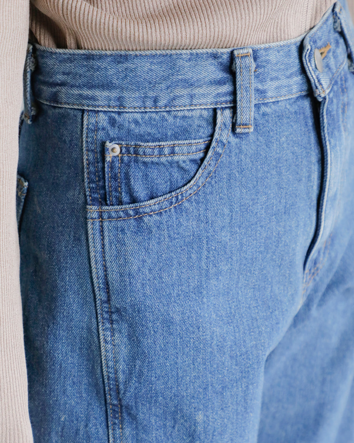 anuke(アンヌーク)パネルルーズデニムパンツ “Panel Loose Denim” 62521402