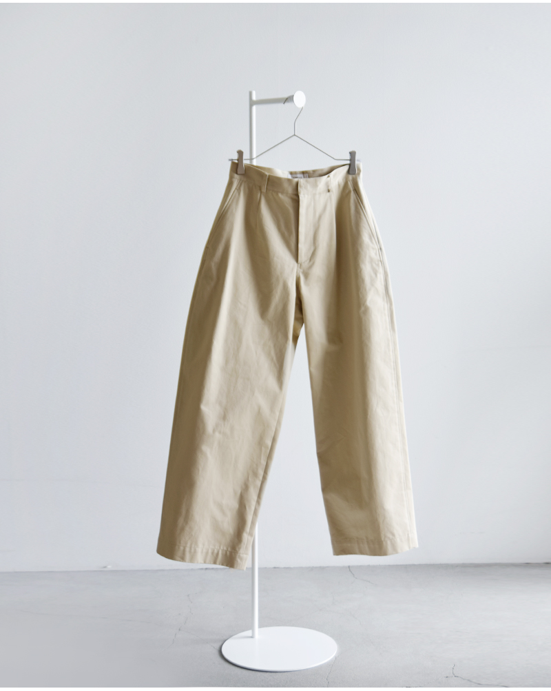 LOEFF(ロエフ)コットンチノトラウザーパンツ8814-202-0199