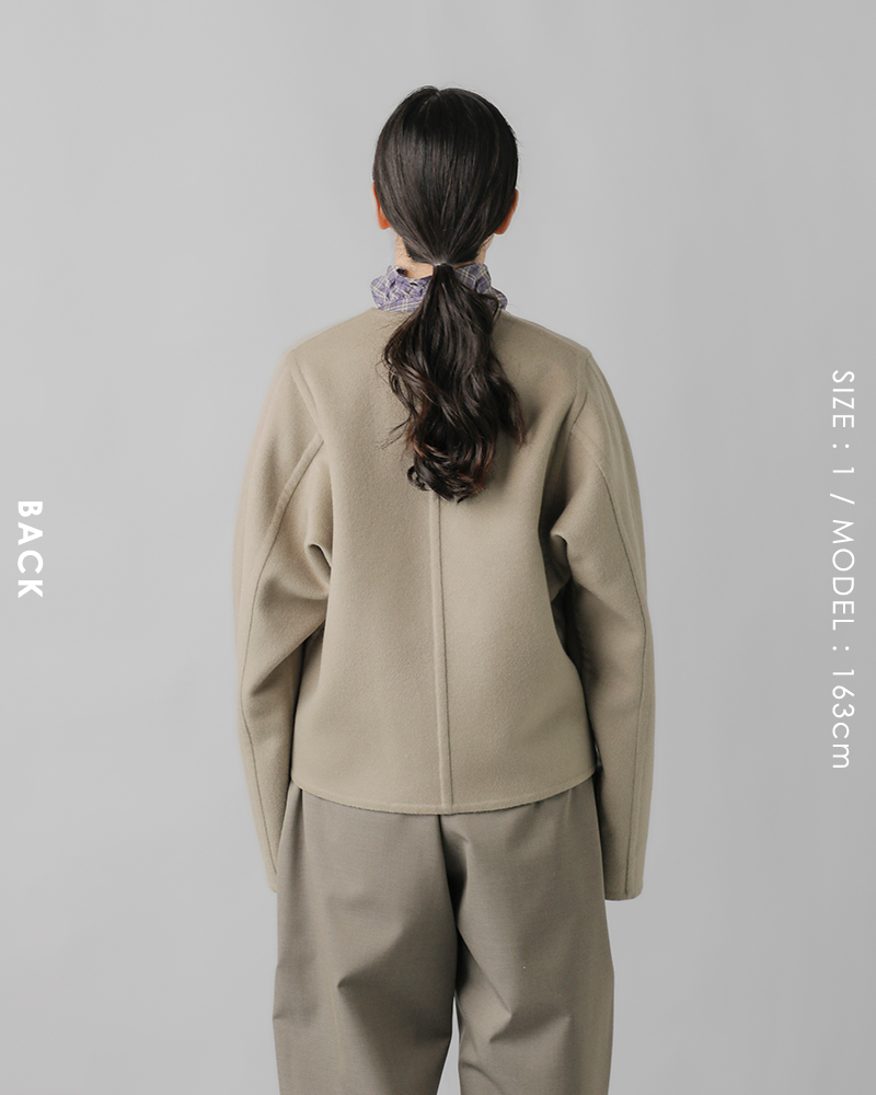 LOEFF(ロエフ)ウールカシミヤVネックノーカラージャケット8825-199-0130