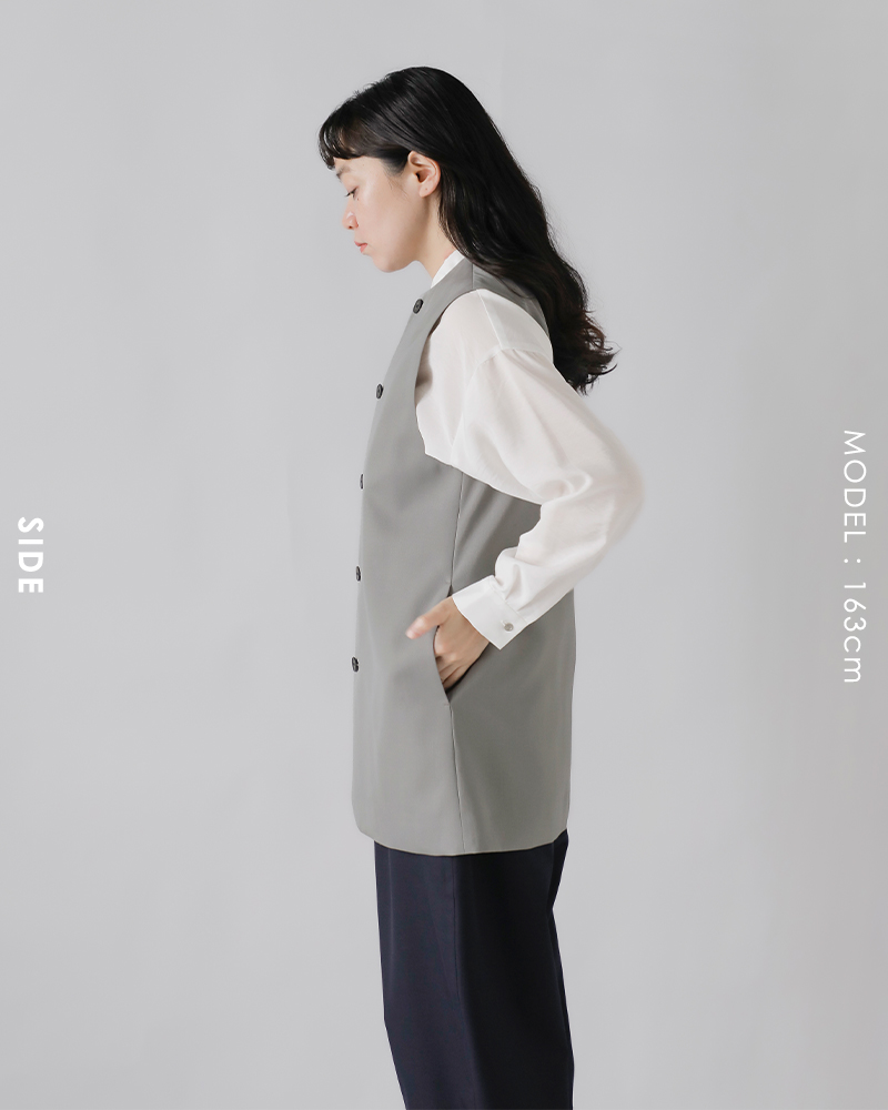 LOEFF(ロエフ)ウールギャバクルーネックベスト8825-209-0133