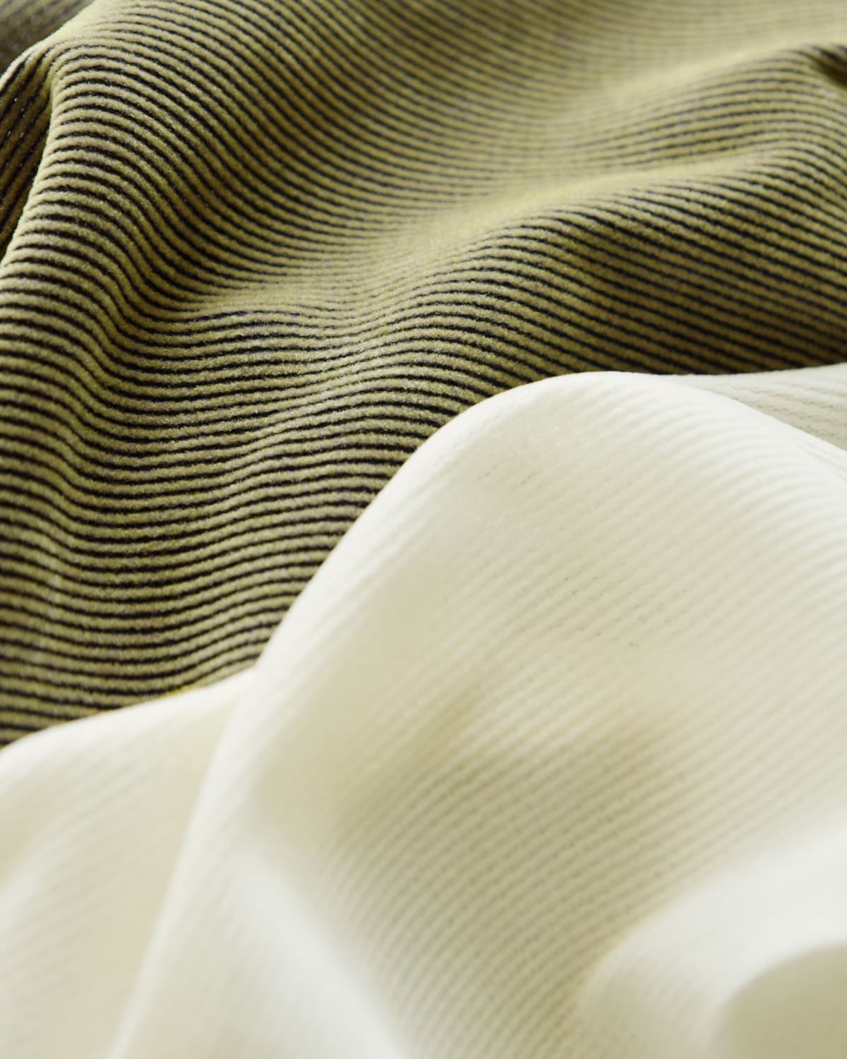 MANOF(マノフ)チュールフロッキーストライプトップス89105-1042 89105-1042