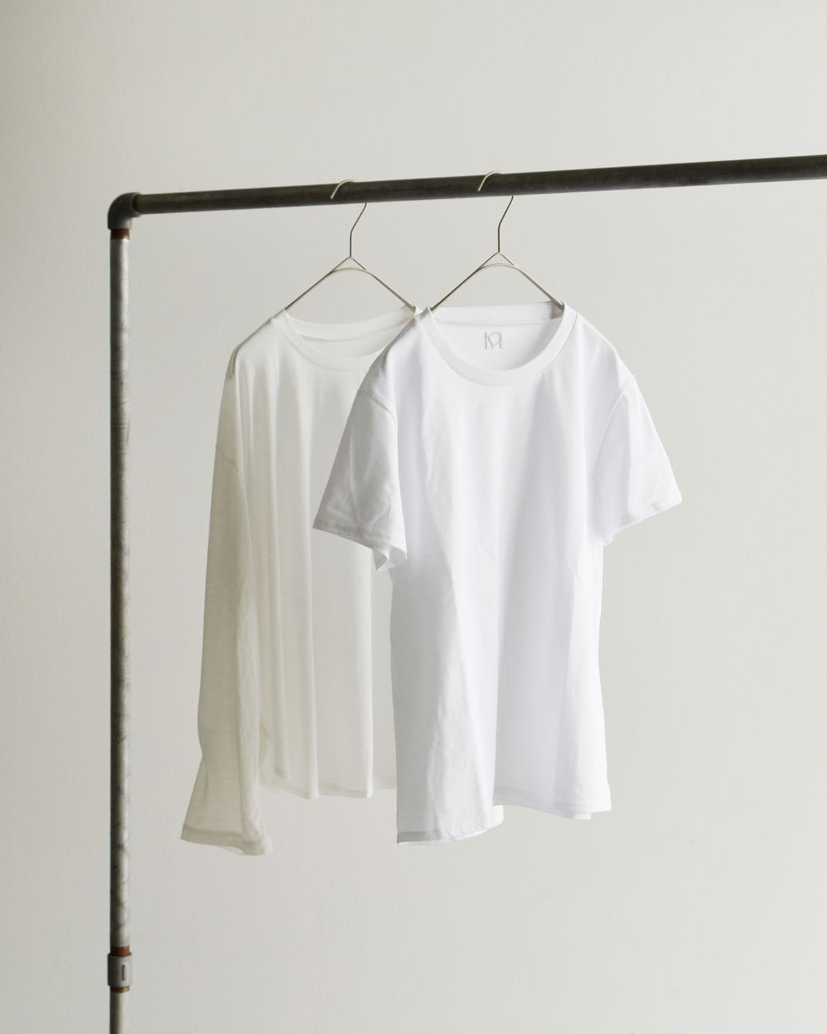 MANOF(マノフ)2タイプロゴパックTシャツ 89105-1062