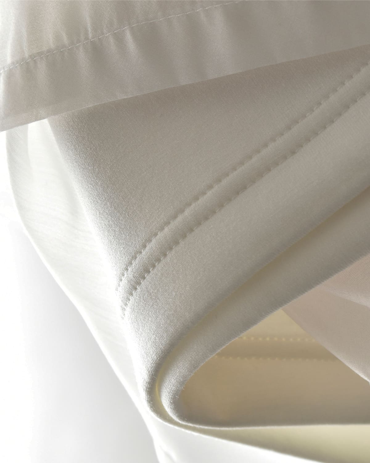 MANOF(マノフ)シアーレイヤードカットトップス 89105-1162