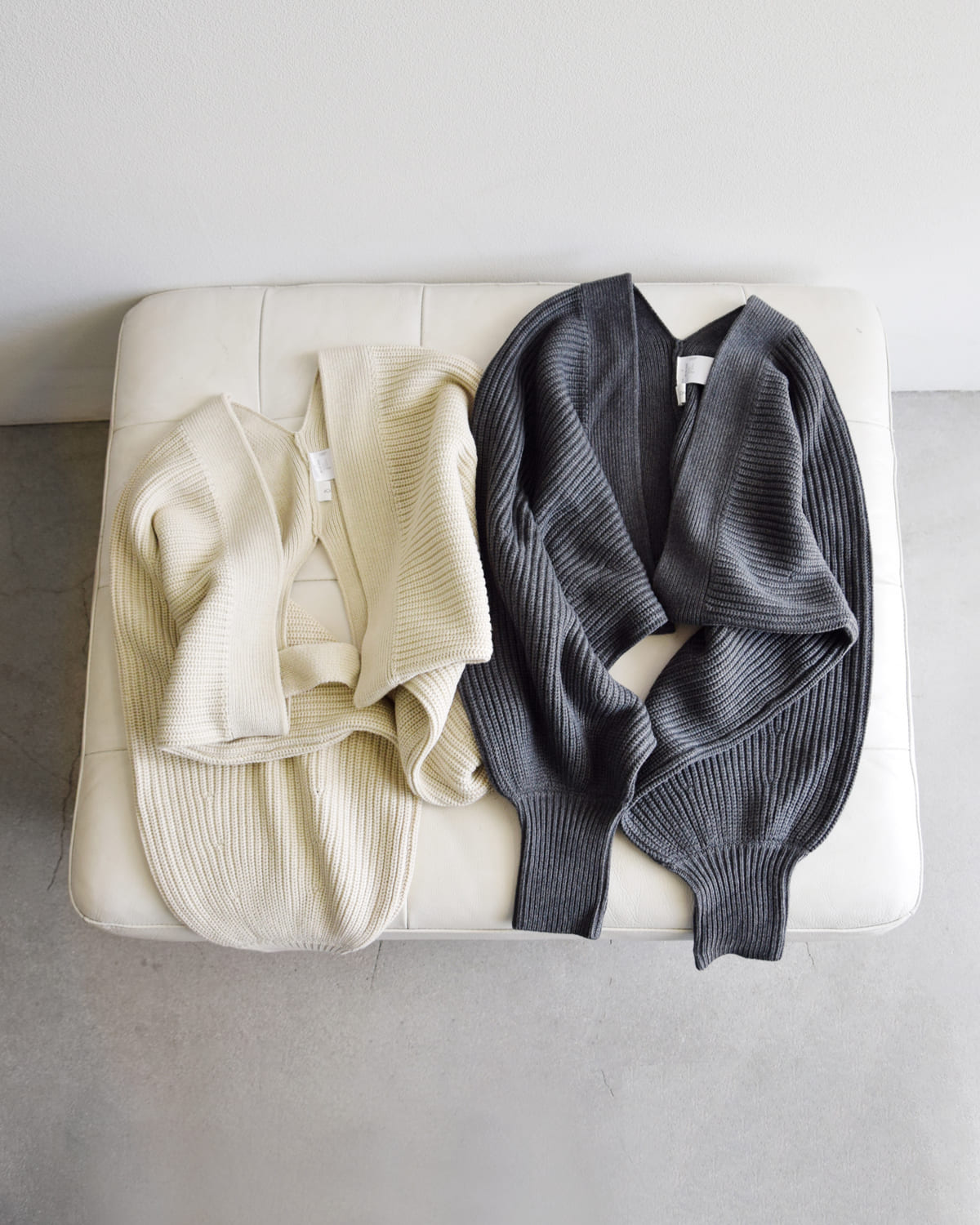 MANOF(マノフ)ボリュームスリーブニットボレロ89106-2022 89106-2022