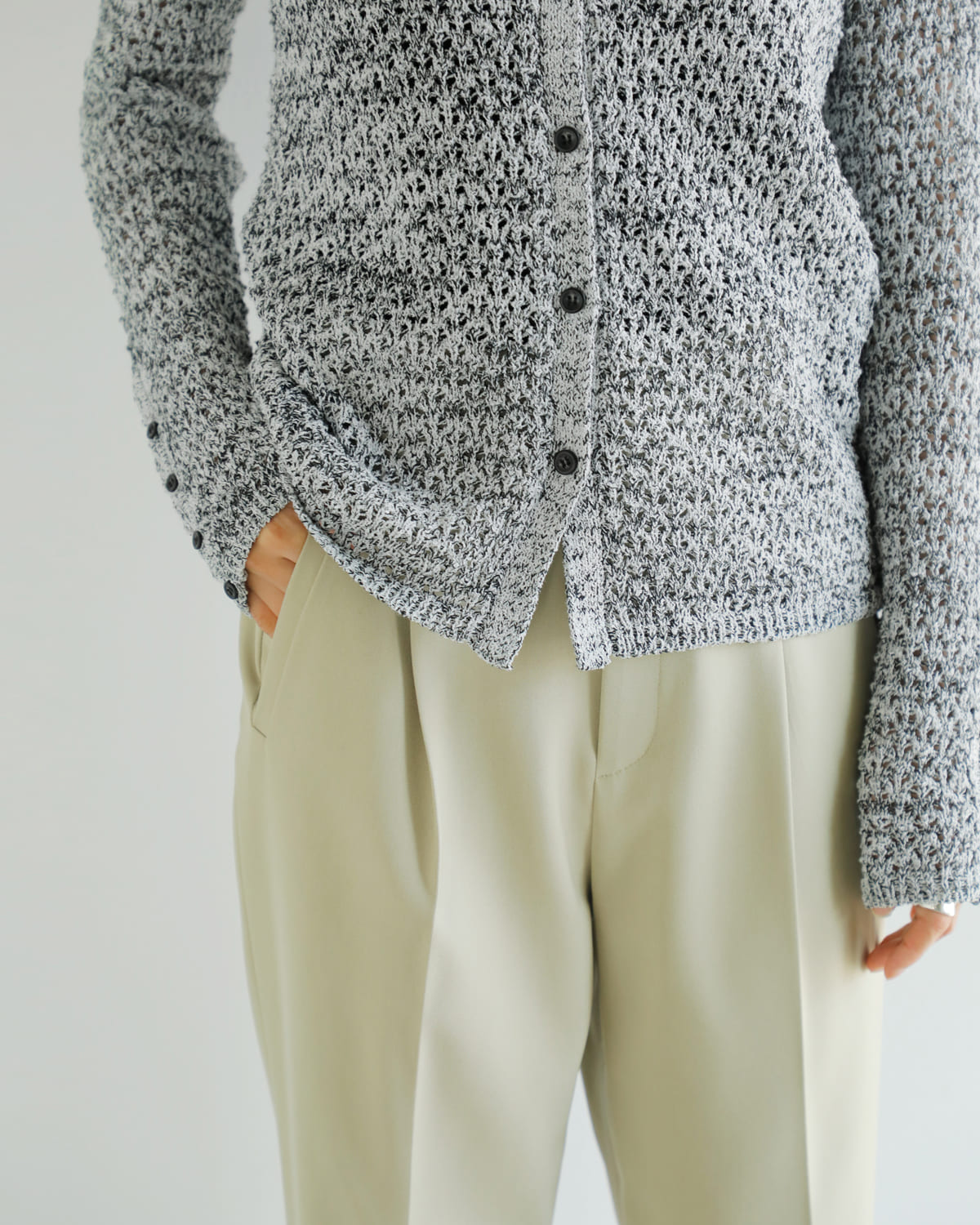 MANOF(マノフ)オープンワークニットカーディガン89106-2192 89106-2192