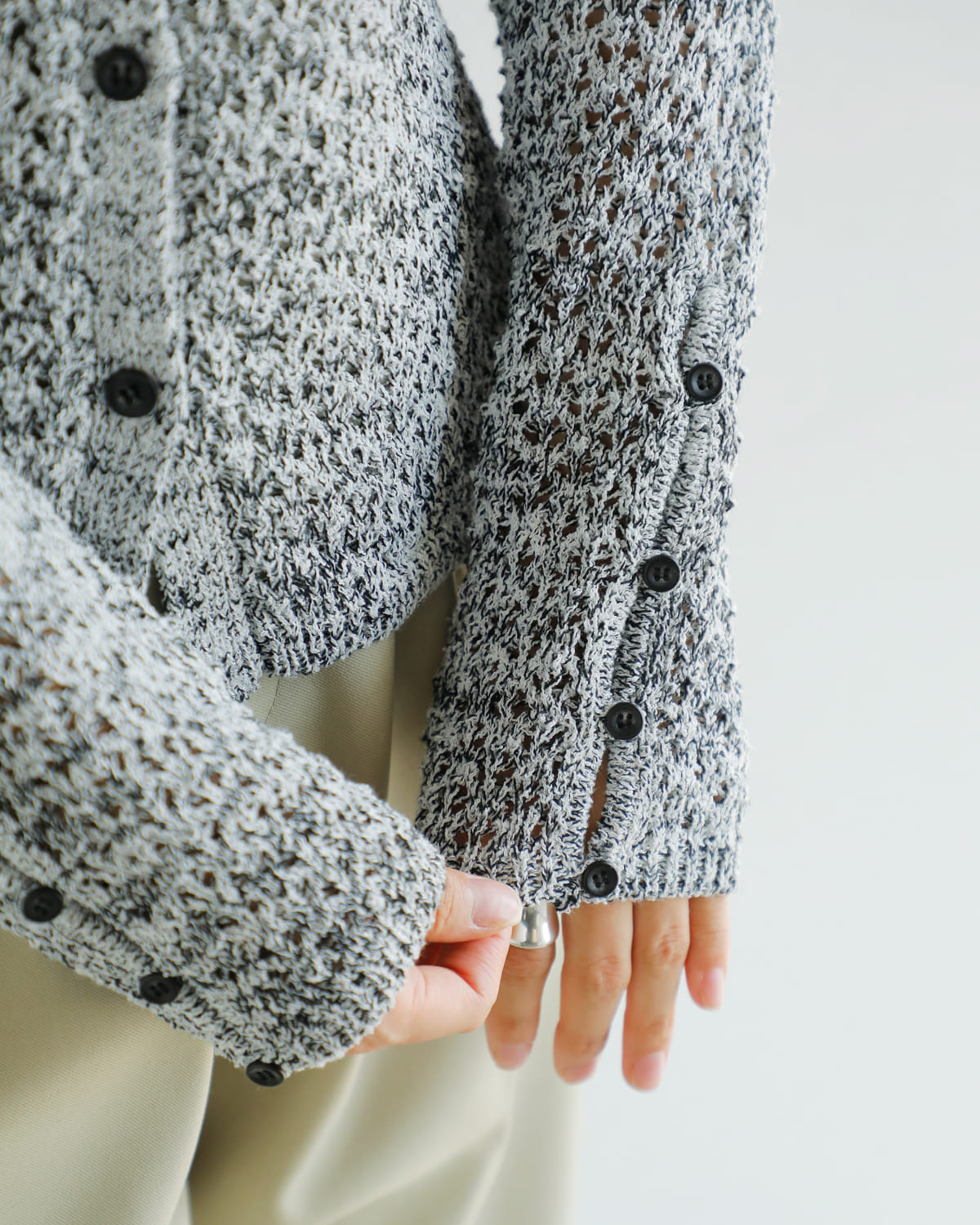 MANOF(マノフ)オープンワークニットカーディガン89106-2192 89106-2192