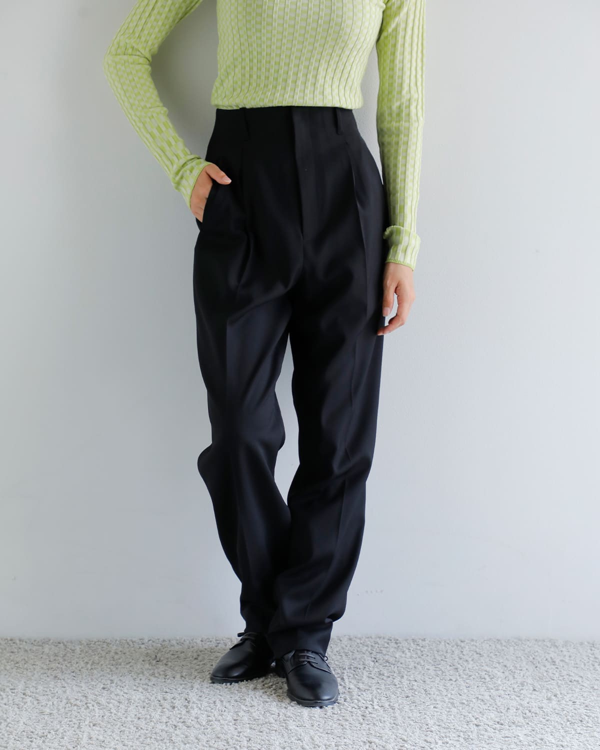 MANOF(マノフ)ハイウエストテーパードパンツ 89110-7082