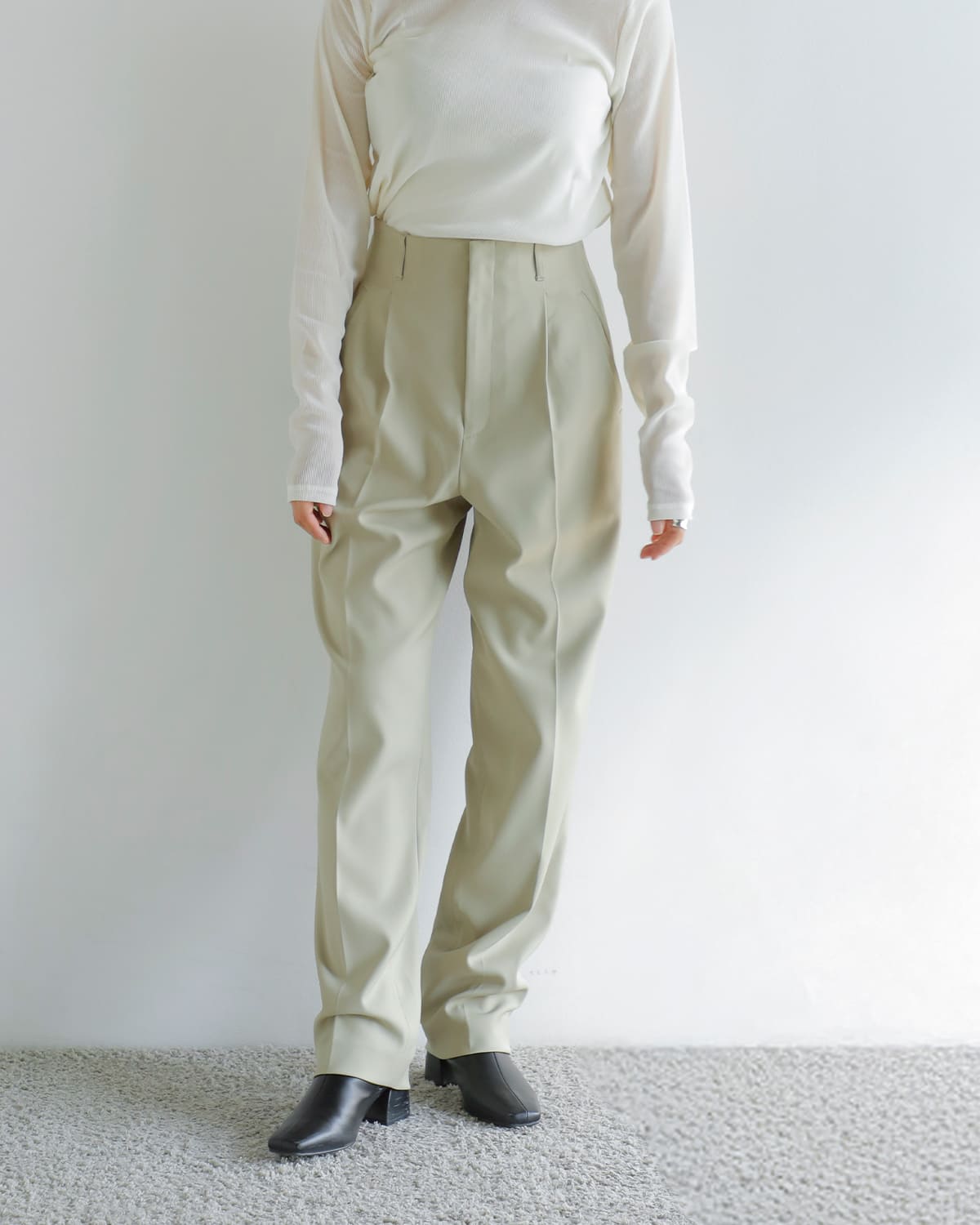 MANOF(マノフ)ハイウエストテーパードパンツ 89110-7082