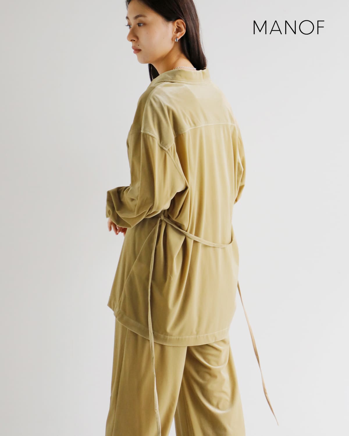 MANOF(マノフ)ベロア オーバー シャツ89122-4052