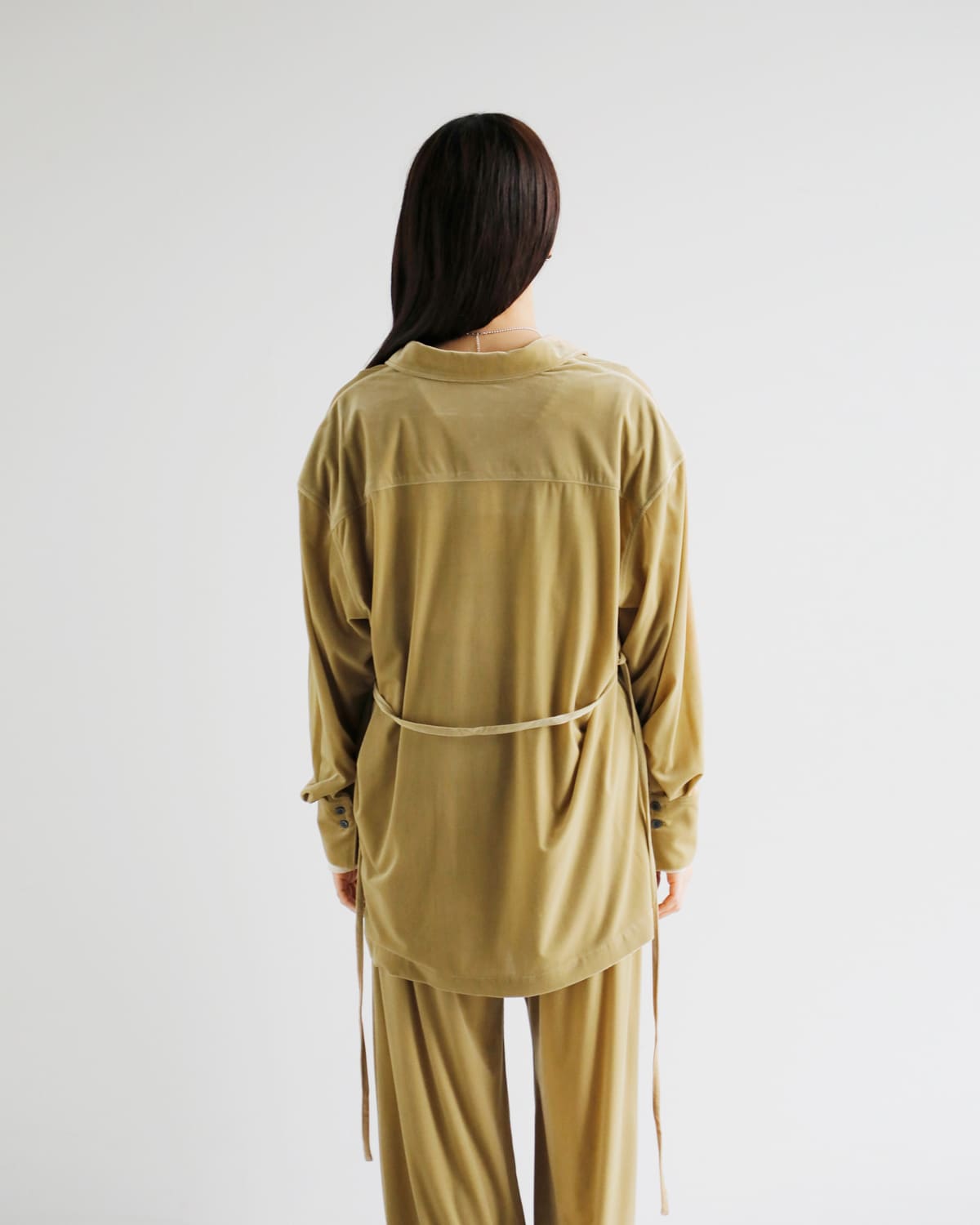 MANOF(マノフ)ベロアオーバーシャツ 89122-4052