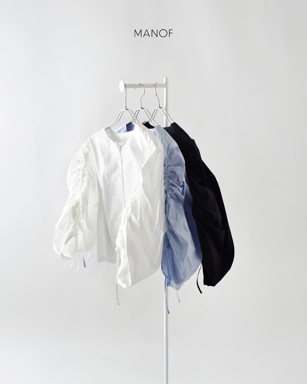 MANOF(マノフ)ドローストリング スリーブ ブラウス89122-4132
