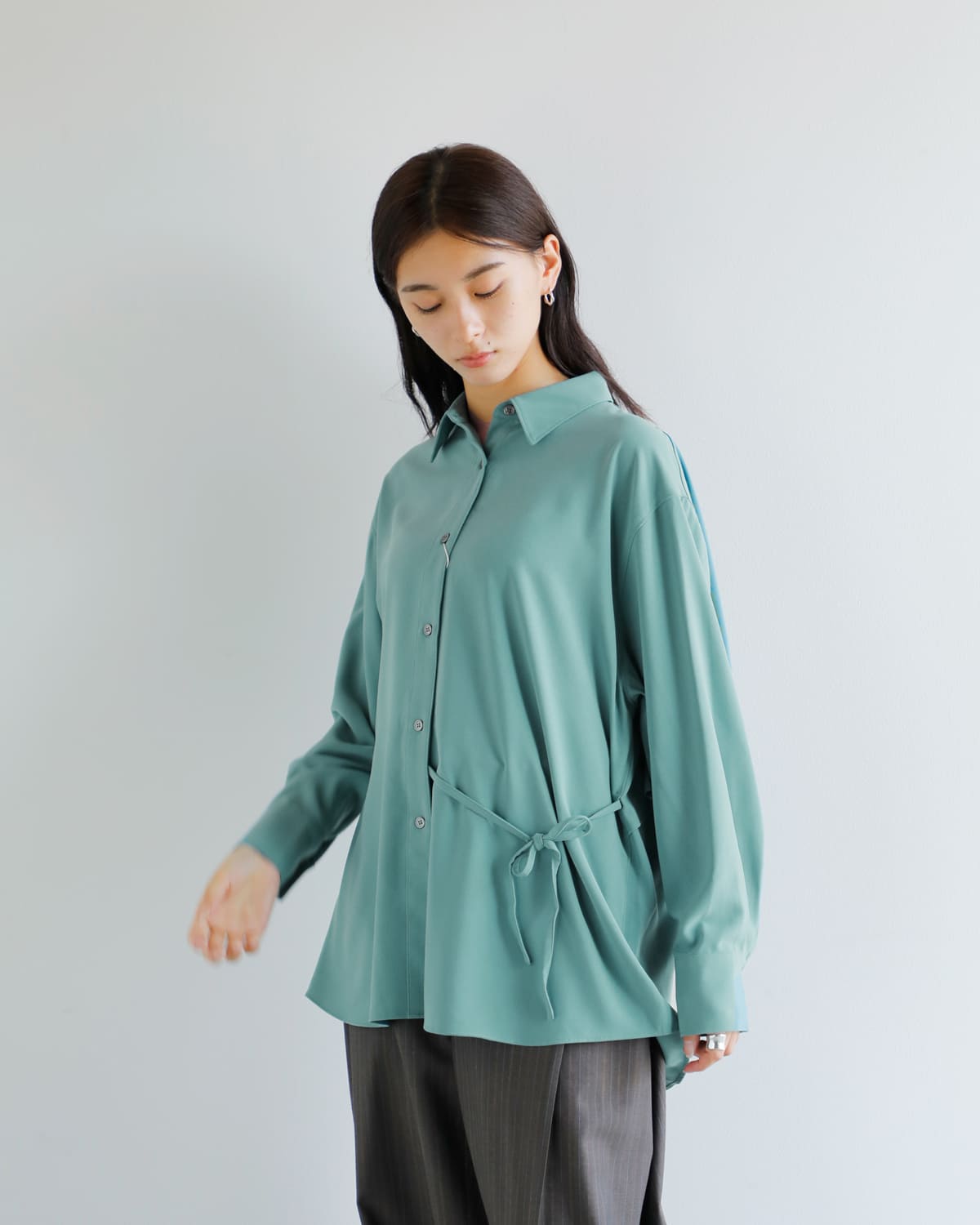 MANOF(マノフ)ストリングバックレイヤードシャツ 89122-4232