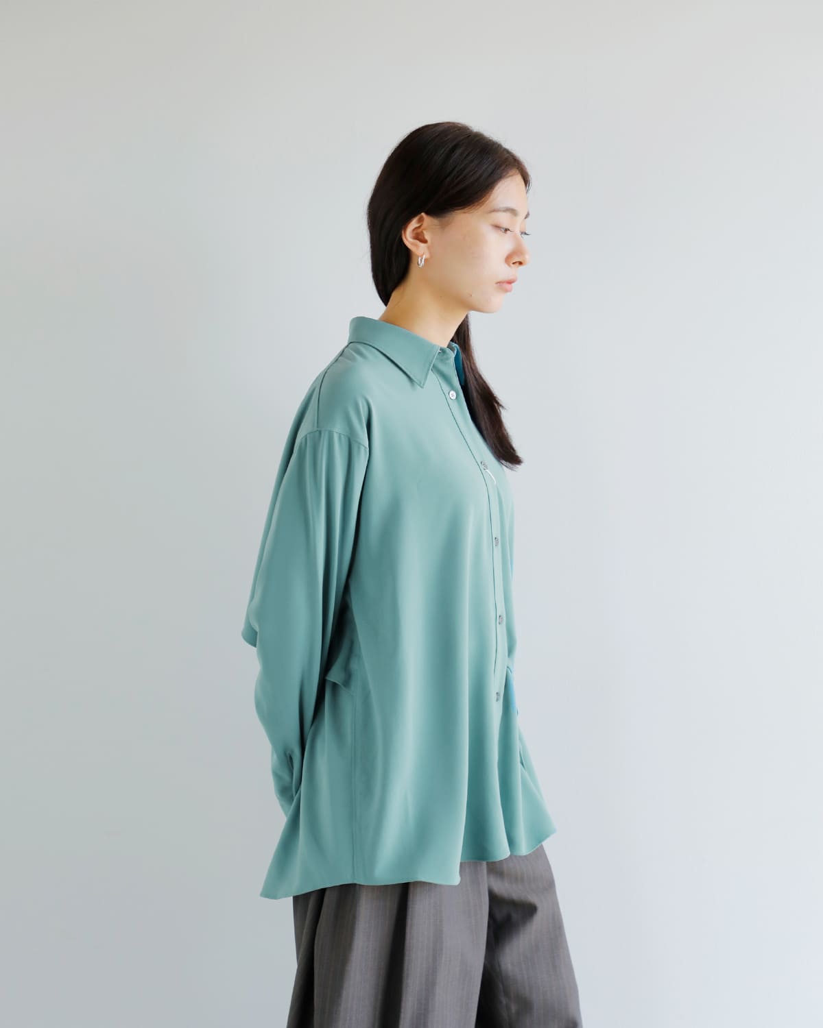 MANOF(マノフ)ストリングバックレイヤードシャツ 89122-4232