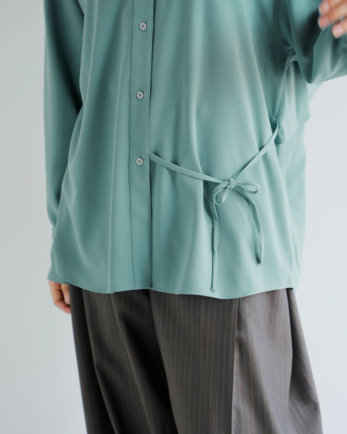 MANOF(マノフ)ストリングバックレイヤードシャツ 89122-4232