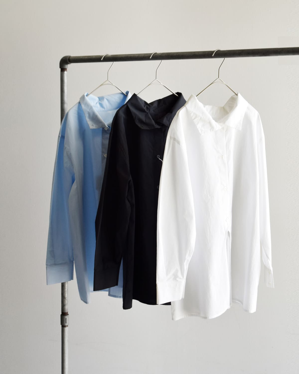 MANOF(マノフ)ハイネック2wayシャツ89122-4252 89122-4252