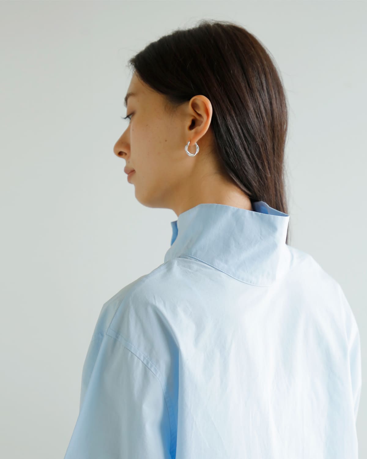 MANOF(マノフ)ハイネック2wayシャツ89122-4252 89122-4252