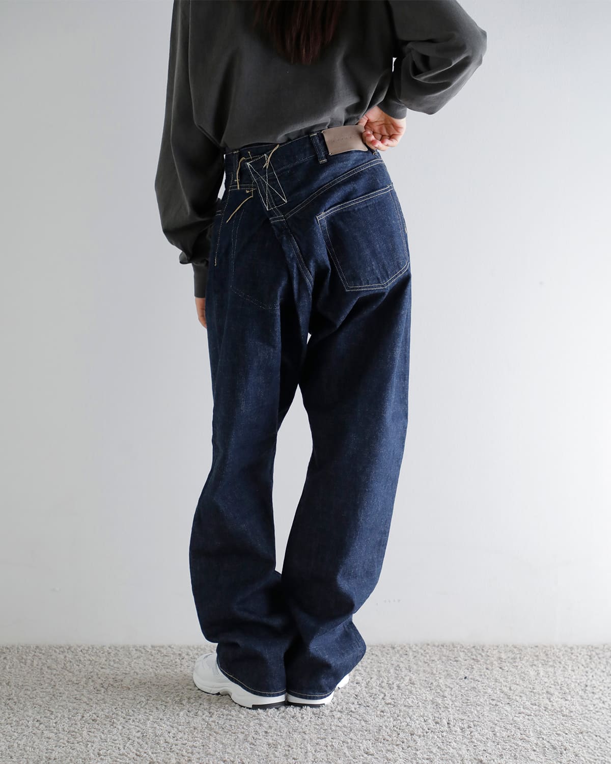 KURO(クロ)セルビッチクロスデニムパンツ “SELVEDGE CROSS DENIM PANTS” 964173