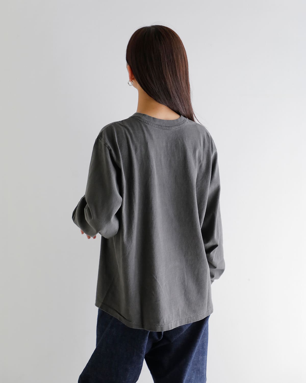 KURO(クロ)ラウンドシェイプダイロングスリーブTシャツ “17/- ROUND SHAPE DYED L/S TEE” 964219