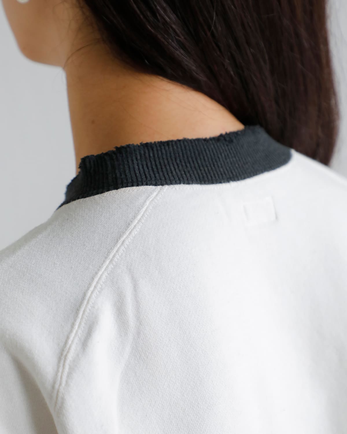 KURO(クロ)フリーダムスリーブクルーネックスウェット “FREEDOM SLEEVE CREW NECK SWEAT” 964221