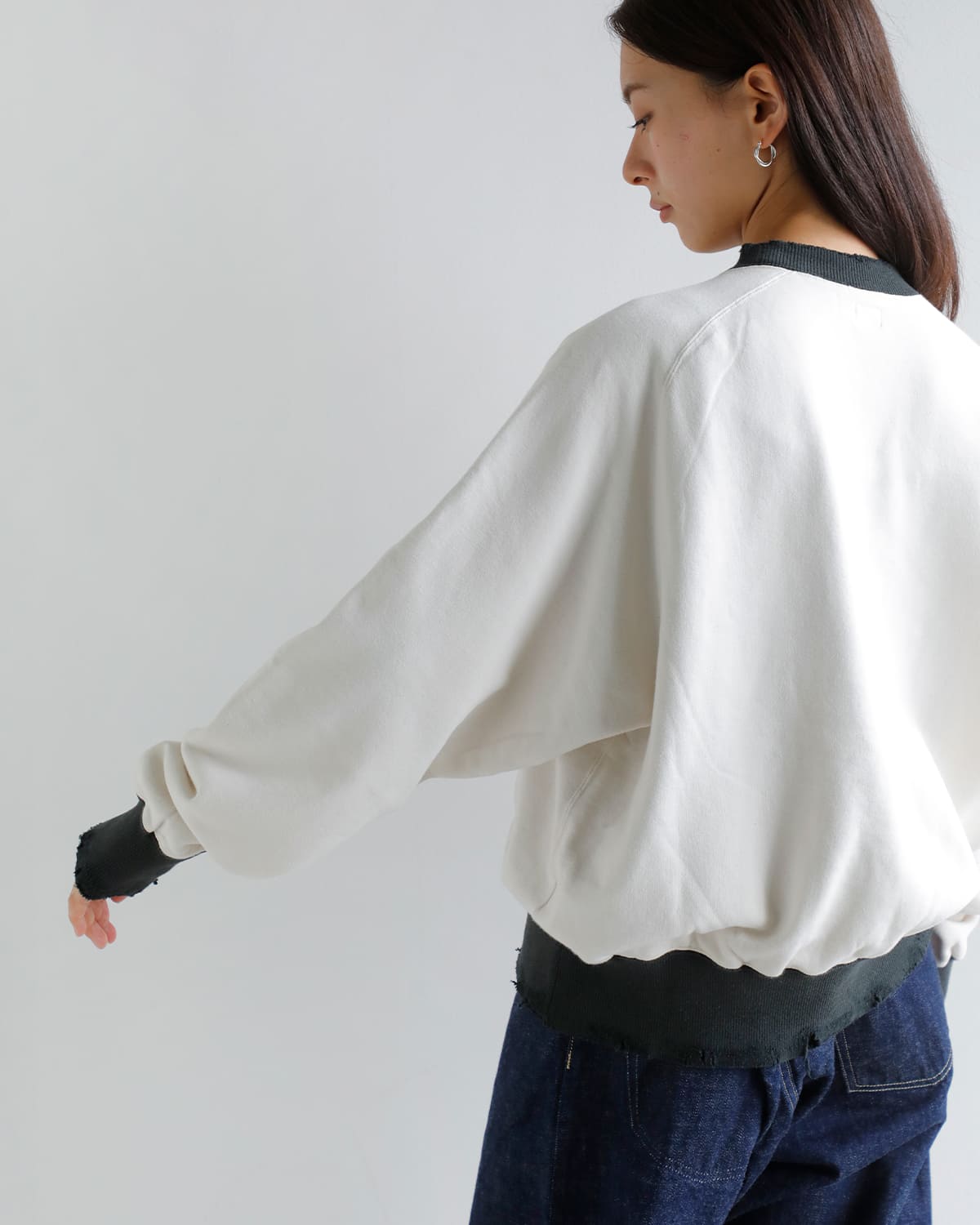 KURO(クロ)フリーダムスリーブクルーネックスウェット “FREEDOM SLEEVE CREW NECK SWEAT” 964221