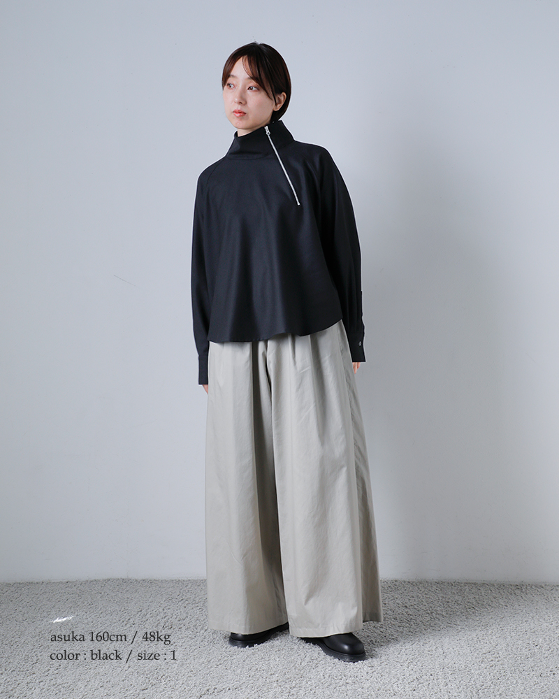 assiette(アシェット)バージンウールストレッチサキソニーアシンメトリーハーフZIPプルオーバーa24-31496-54