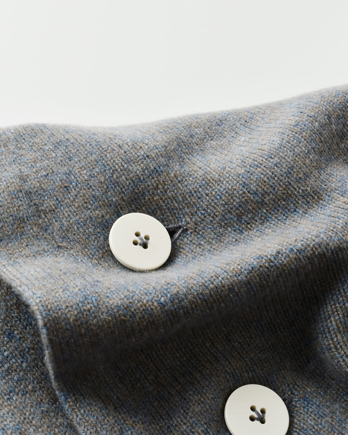 AKANE UTSUNOMIYA(アカネウツノミヤ)スーパーファインラムズウールカシミヤアシンメトリージャケットakes-008 akes-008