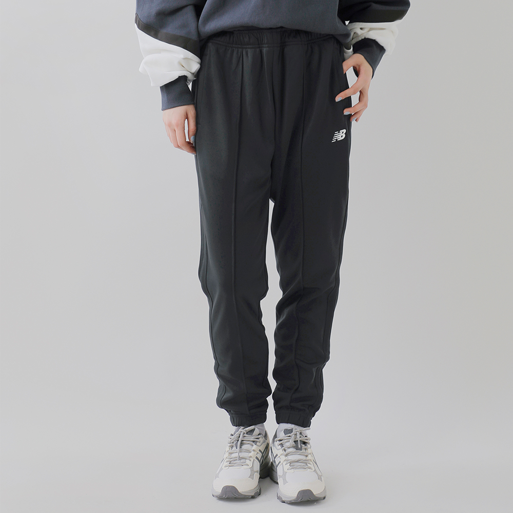 new balance(ニューバランス)吸汗速乾ダブルニットジョガートラックパンツ“AWP51109BK”awp51109