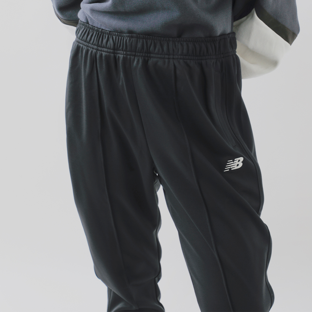 new balance(ニューバランス)吸汗速乾ダブルニットジョガートラックパンツ“AWP51109BK”awp51109