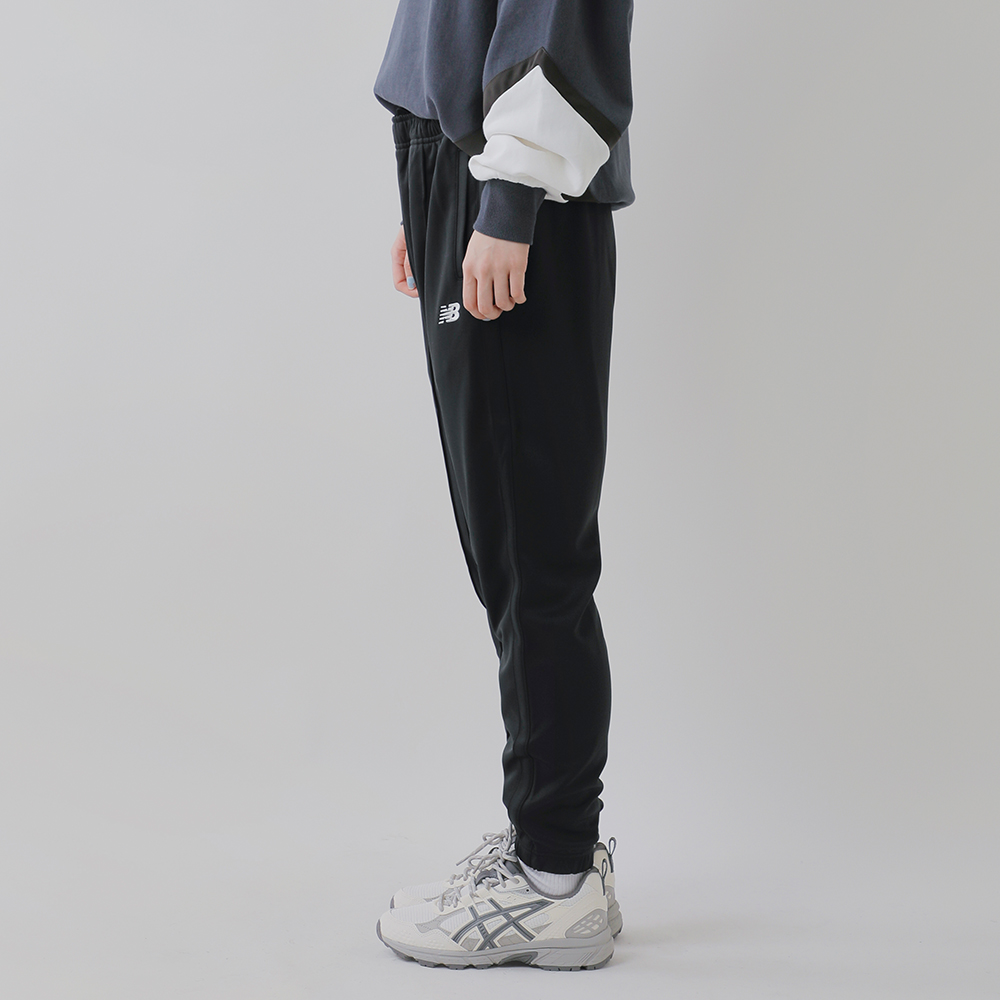 new balance(ニューバランス)吸汗速乾ダブルニットジョガートラックパンツ“AWP51109BK”awp51109