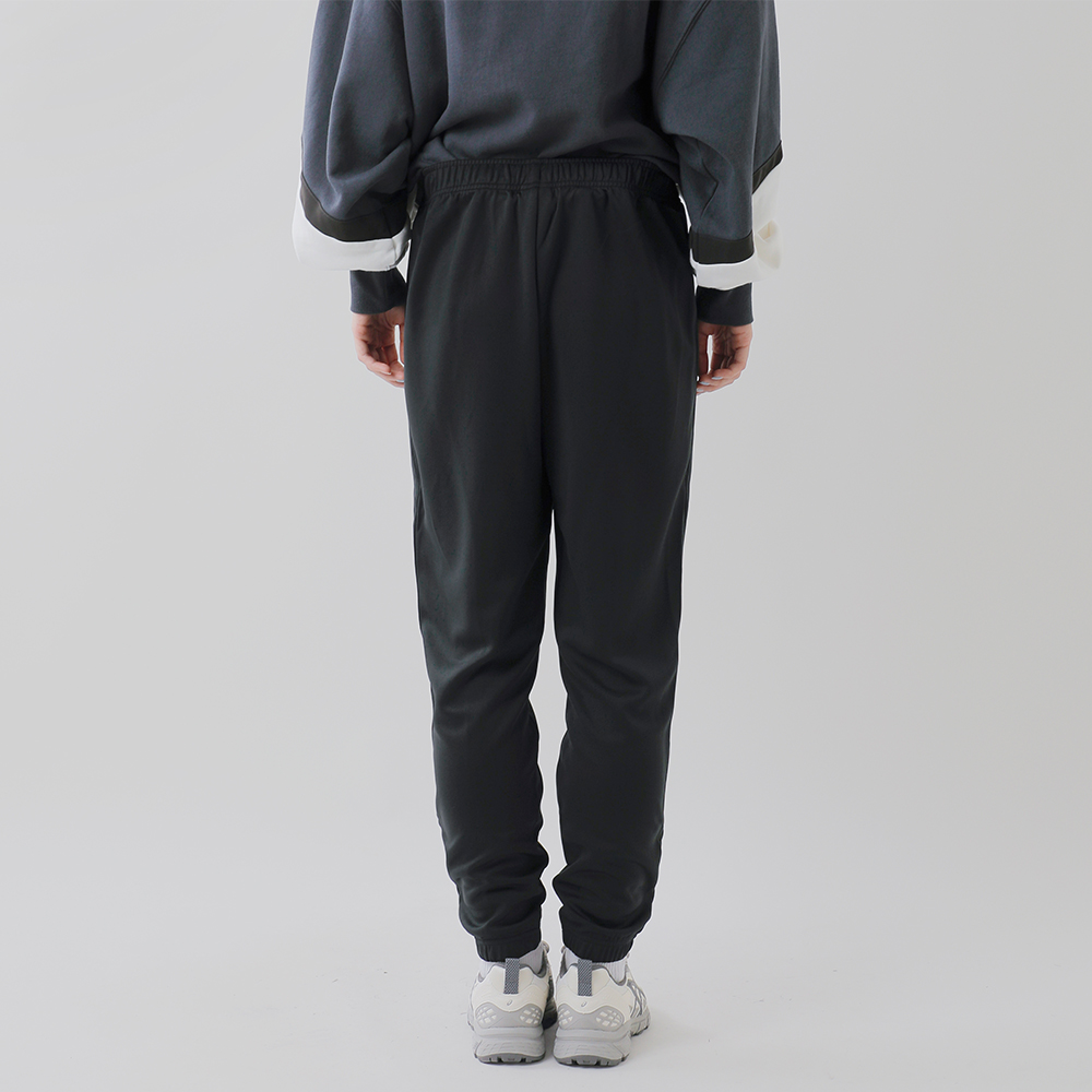 new balance(ニューバランス)吸汗速乾ダブルニットジョガートラックパンツ“AWP51109BK”awp51109