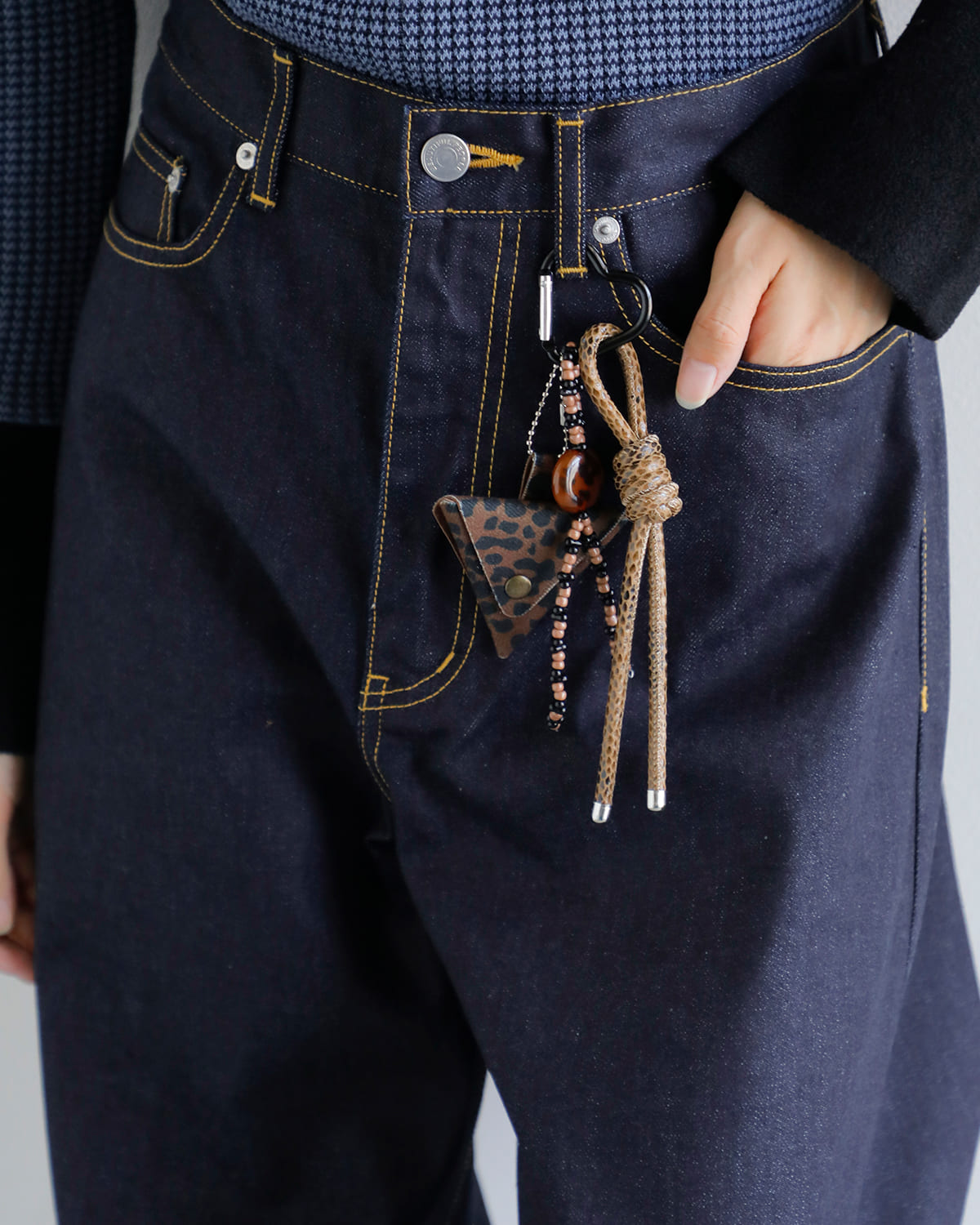 Direction to get mosh(ディレクショントゥゲットモッシュ)アニマルパターンバッグチャーム gm252g11