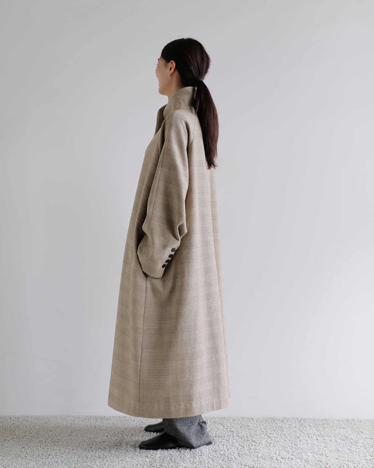 Hella ヘラ スタンドカラー ツイード ロング コート “TWEED LONG