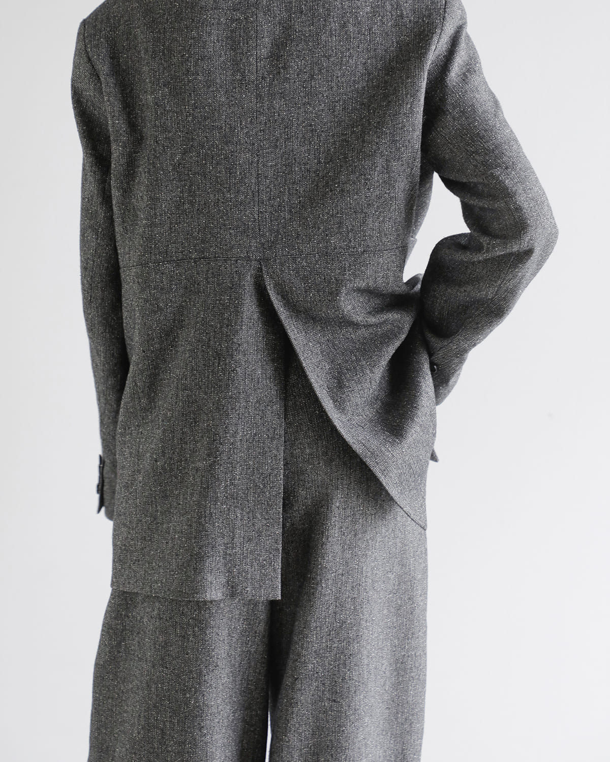 Hella(ヘラ)シルクネップカラーレスツイードジャケット “SILK NEP COLLARLESS JACKET” h253-03