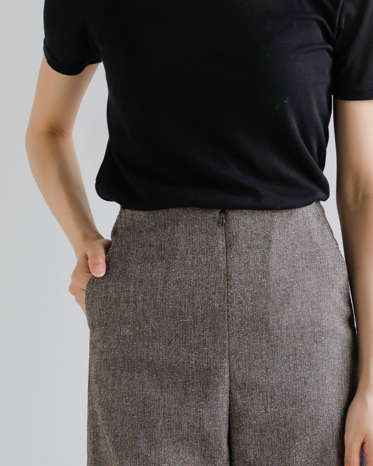 Hella(ヘラ)シルクネップツイードコクーンパンツ “SILK NEP COCOON PANTS” h253-31